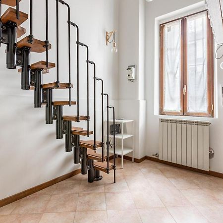 New! Studio Apt 700M From Corso Lodi! Мілан Екстер'єр фото