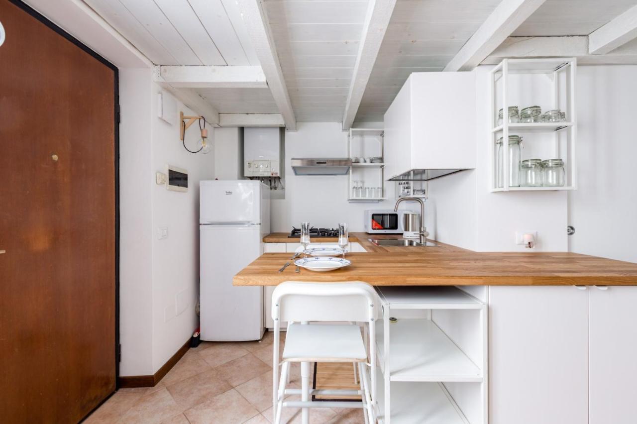 New! Studio Apt 700M From Corso Lodi! Мілан Екстер'єр фото