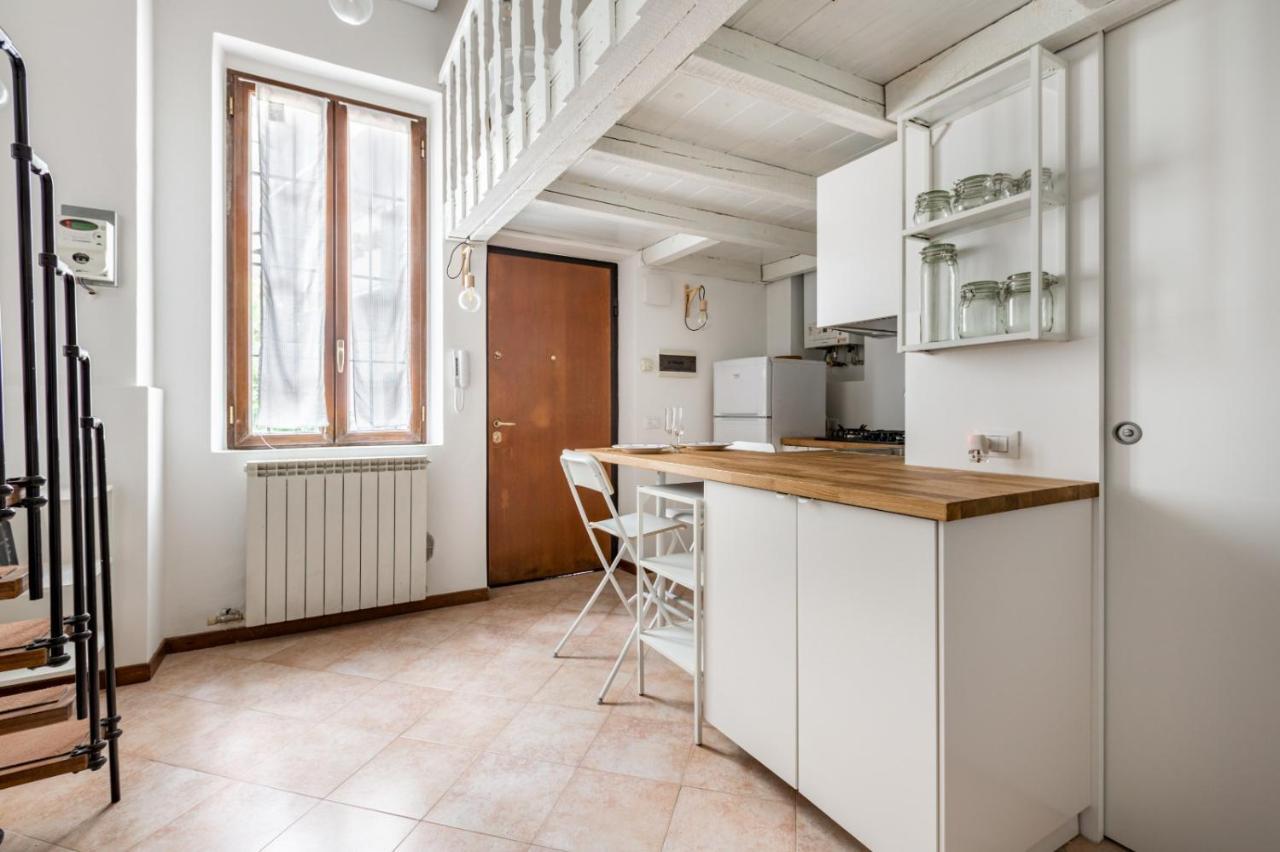 New! Studio Apt 700M From Corso Lodi! Мілан Екстер'єр фото