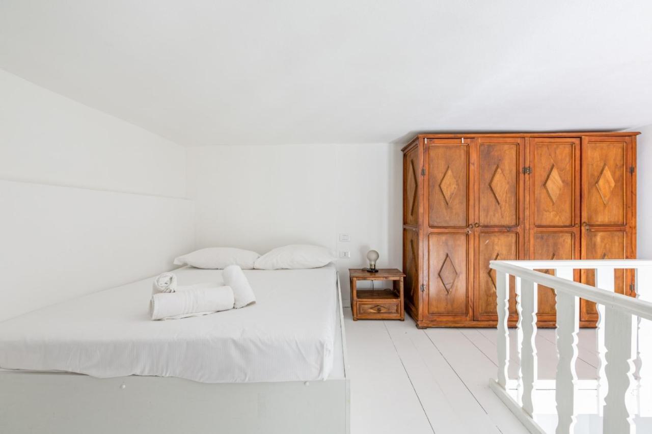 New! Studio Apt 700M From Corso Lodi! Мілан Екстер'єр фото